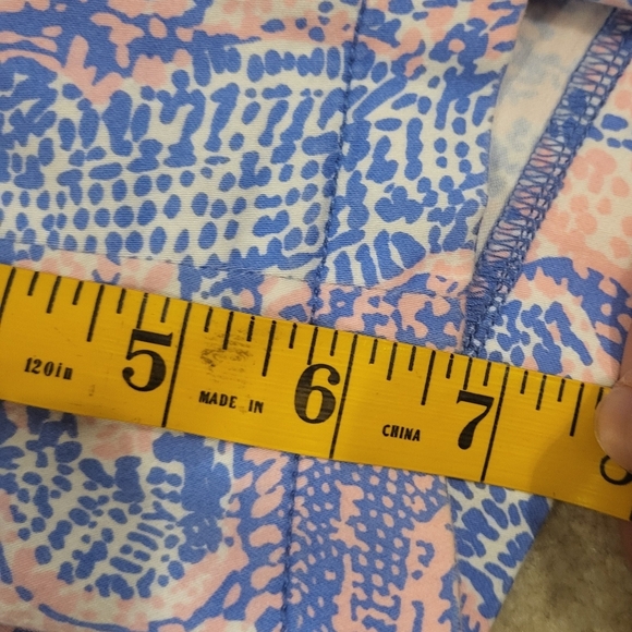 Lilly Pullitzer Jayne Stretch Shorts Paisley Design Blue & Pink Size 10 - Picture 9 of 9